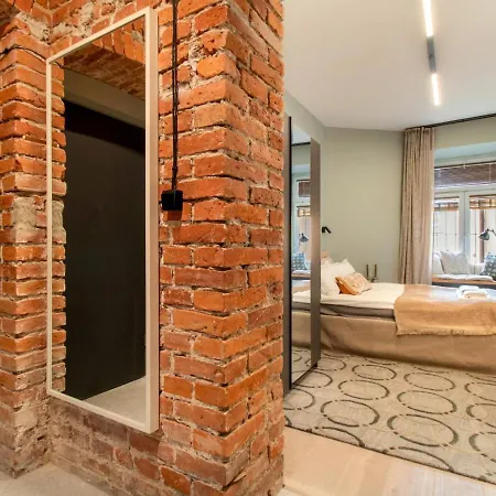 شقة Old Town Brick Loft - Homfi Collection